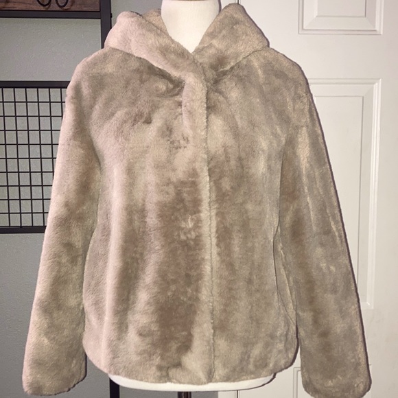 NWOT New Mango MNG Faux Fur Hooded Coat XS Neutral Tan - Picture 2 of 6